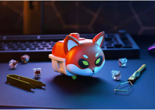 Glorious Fox Switch Toy Figu GLO-TOY-FOX - Desert Games