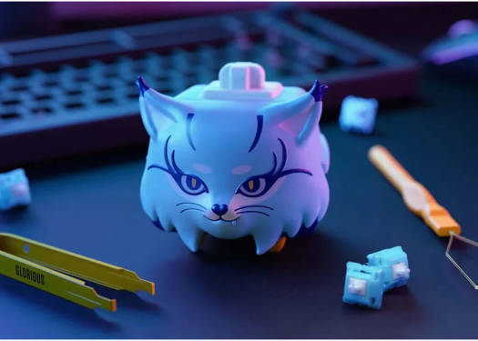 Glorious Lynx Switch Toy GLO-TOY-LYNX - Desert Games