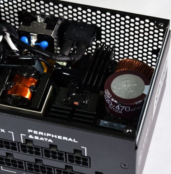 Lian Li SP750 750W 80 Plus Gold Certified Power Supply, Fully Modular, Active PFC, SFX Form Factor | G89.SP750B.00UK
